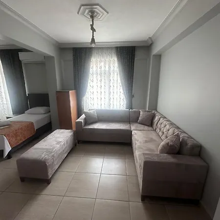 Aparthotel Guenes